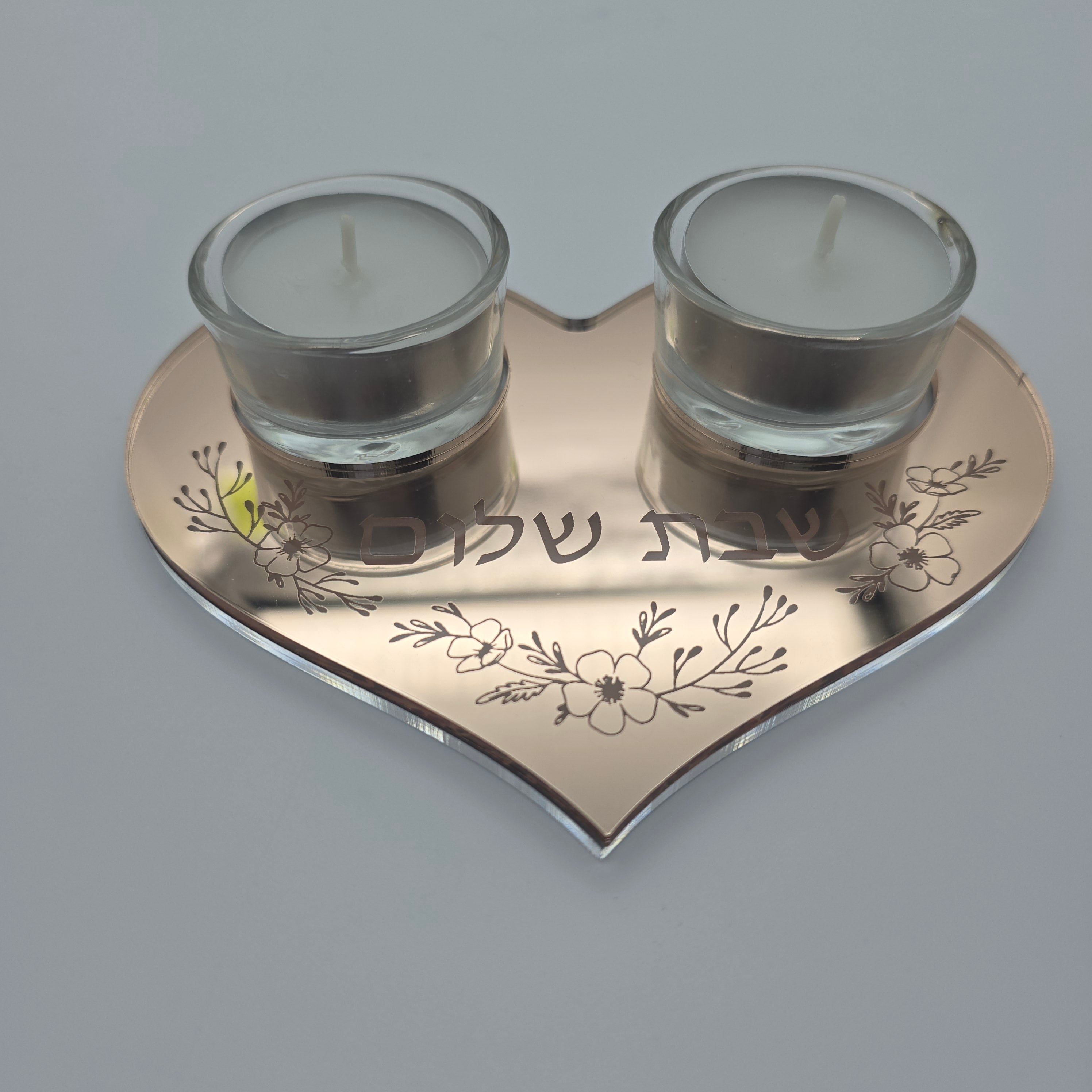 Personalized Heart Shabbat Candle Tray – Shabbat Shalom Hebrew Acrylic Candle Holder, Hostess Gift | Model LSN-4033